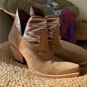 Ariat Women's Hazel Chimayo Suede Booties
